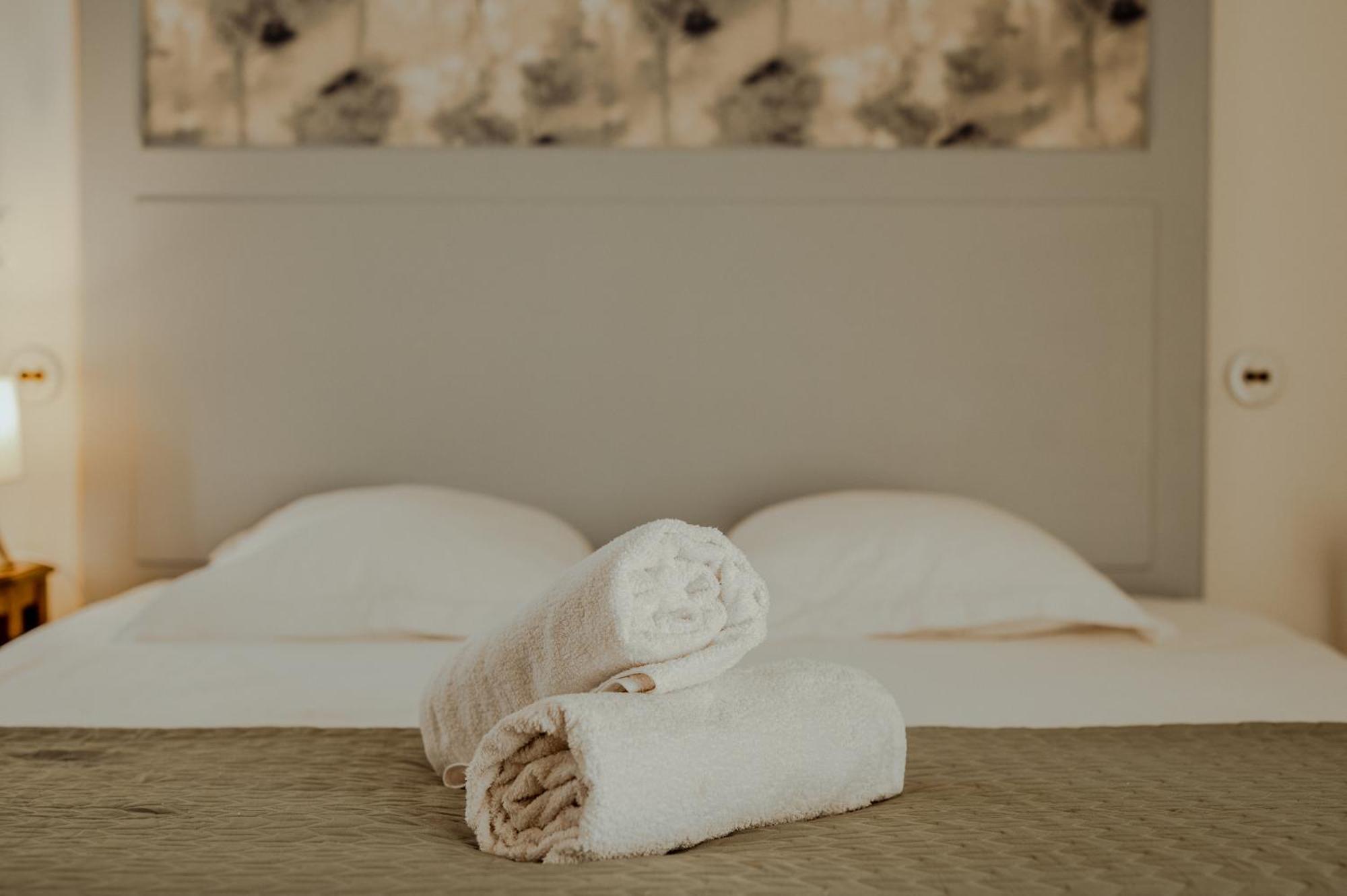 La Chambre Bleue Lauzerte Dış mekan fotoğraf