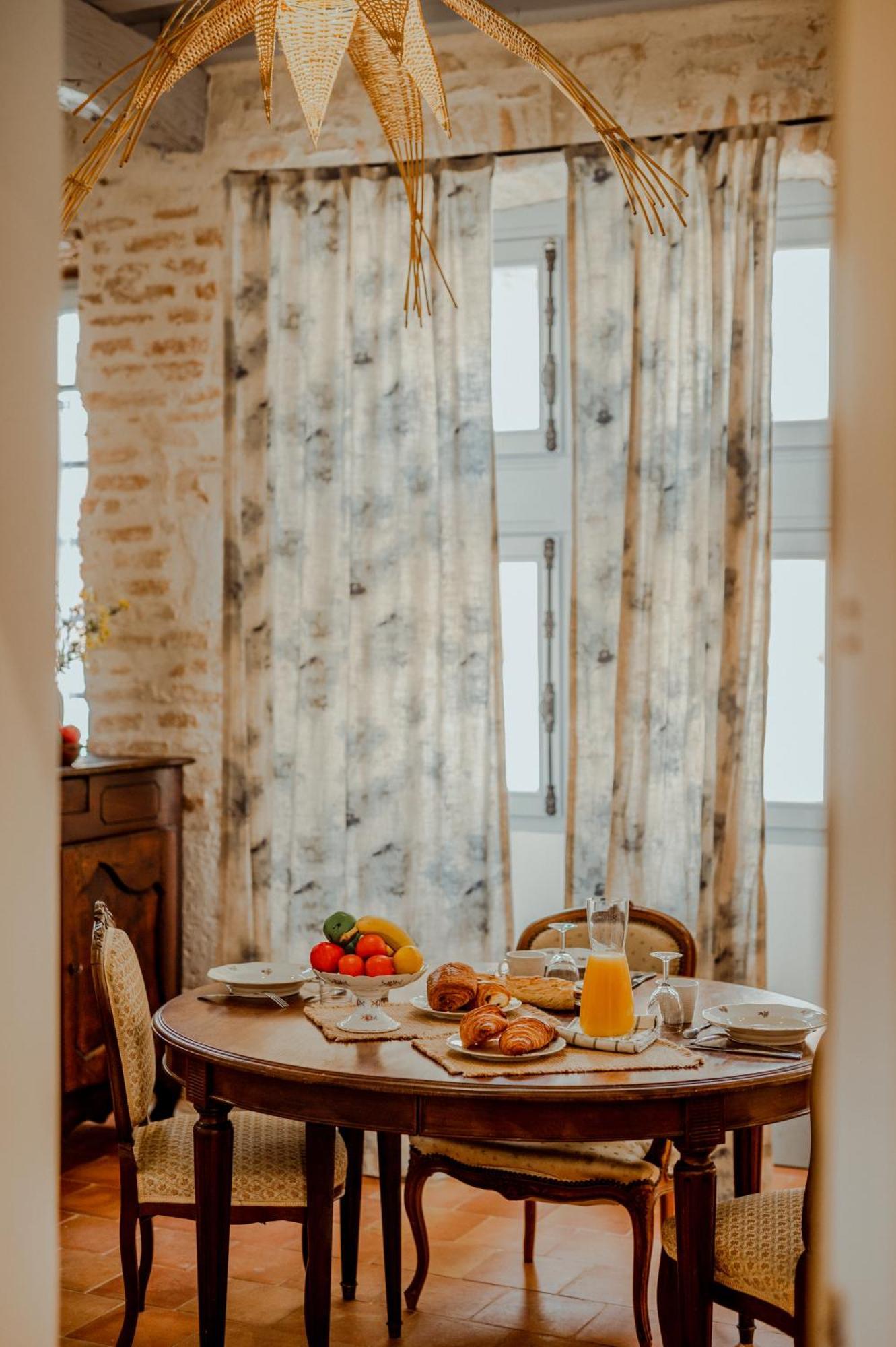 La Chambre Bleue Lauzerte Dış mekan fotoğraf